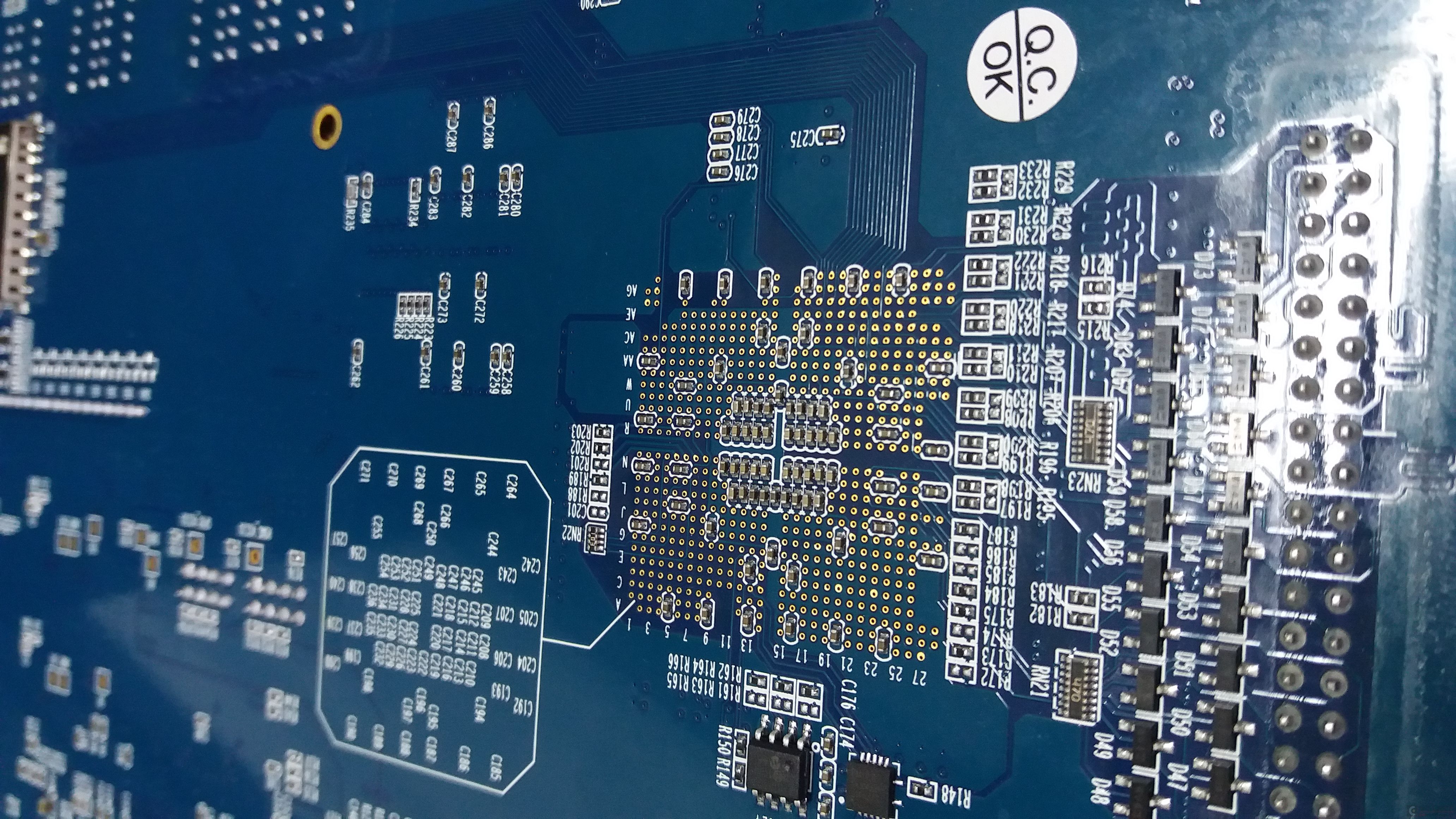 E2-115的背面
